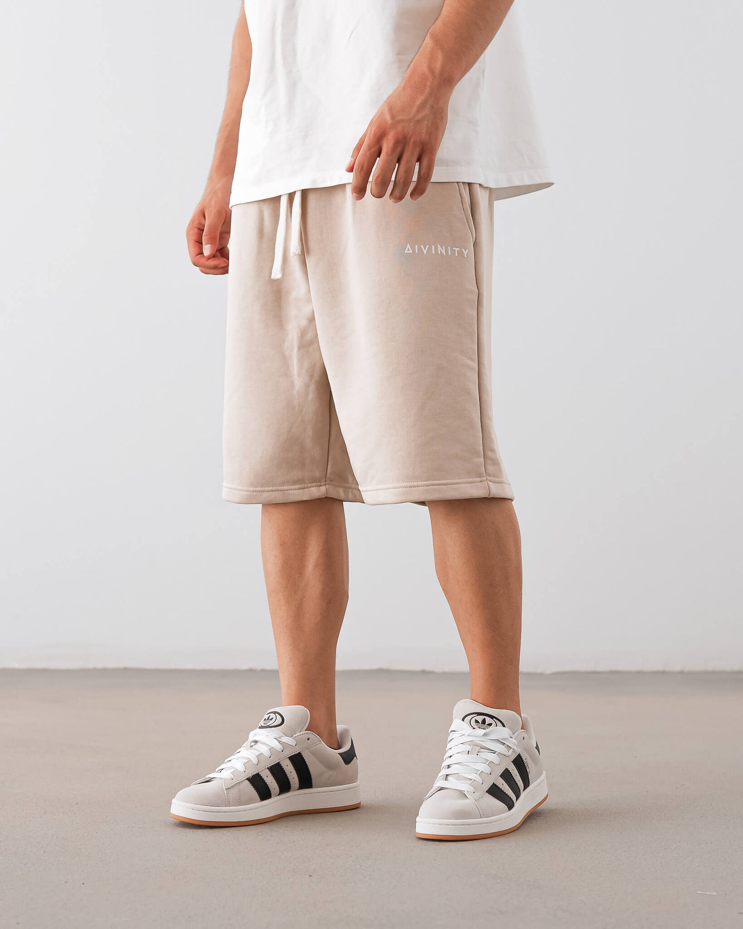 Classic Shorts Beige