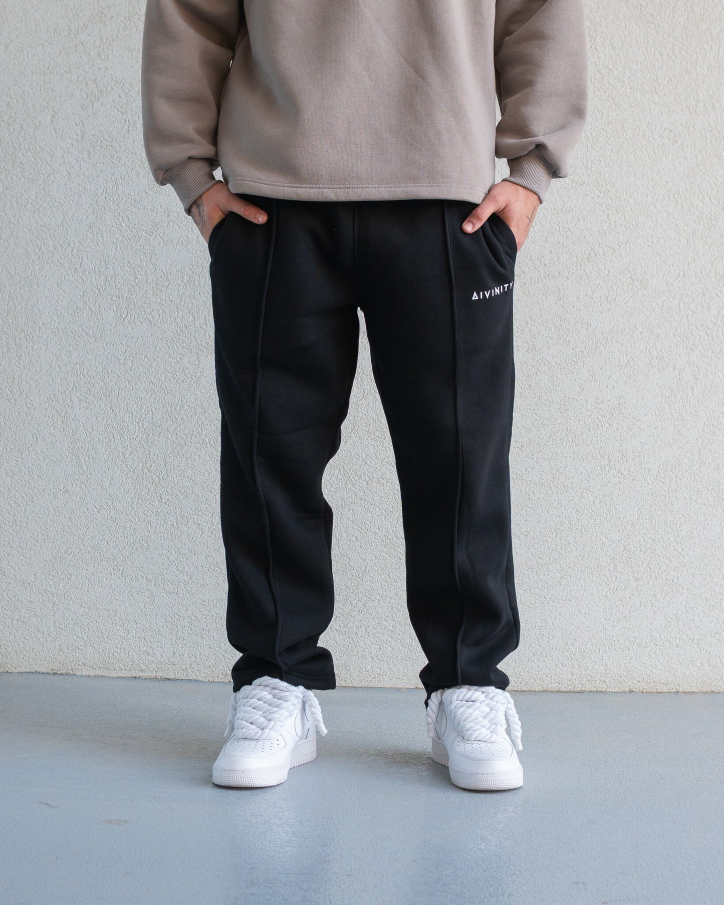 Baggy Signature Tracksuit Black