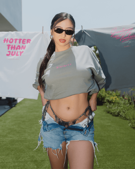 Greetings T-Shirt Olive/Pink SS25